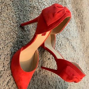 London Rebel Red BowTie Pump